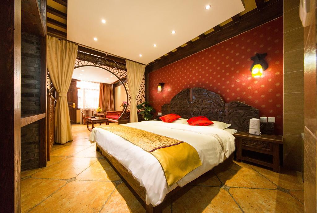 He Mu Ju Inn Zhongyi Branch Lijiang  Exterior photo